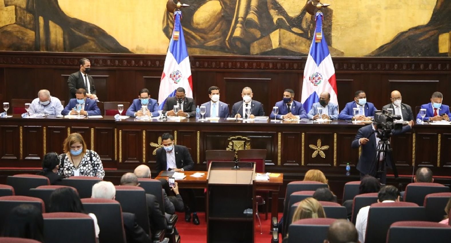 Opiniones sobre aborto dominaron las vistas públicas sobre Código Penal