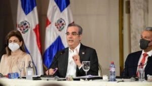 Presidente Abinader reitera que en RD no hay condiciones para reforma fiscal