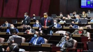 Casos de covid-19 paralizan la Cámara de Diputados por una semana