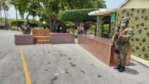 Ejército incauta varios cargamentos de cigarrillo en Pedernales y Neiba