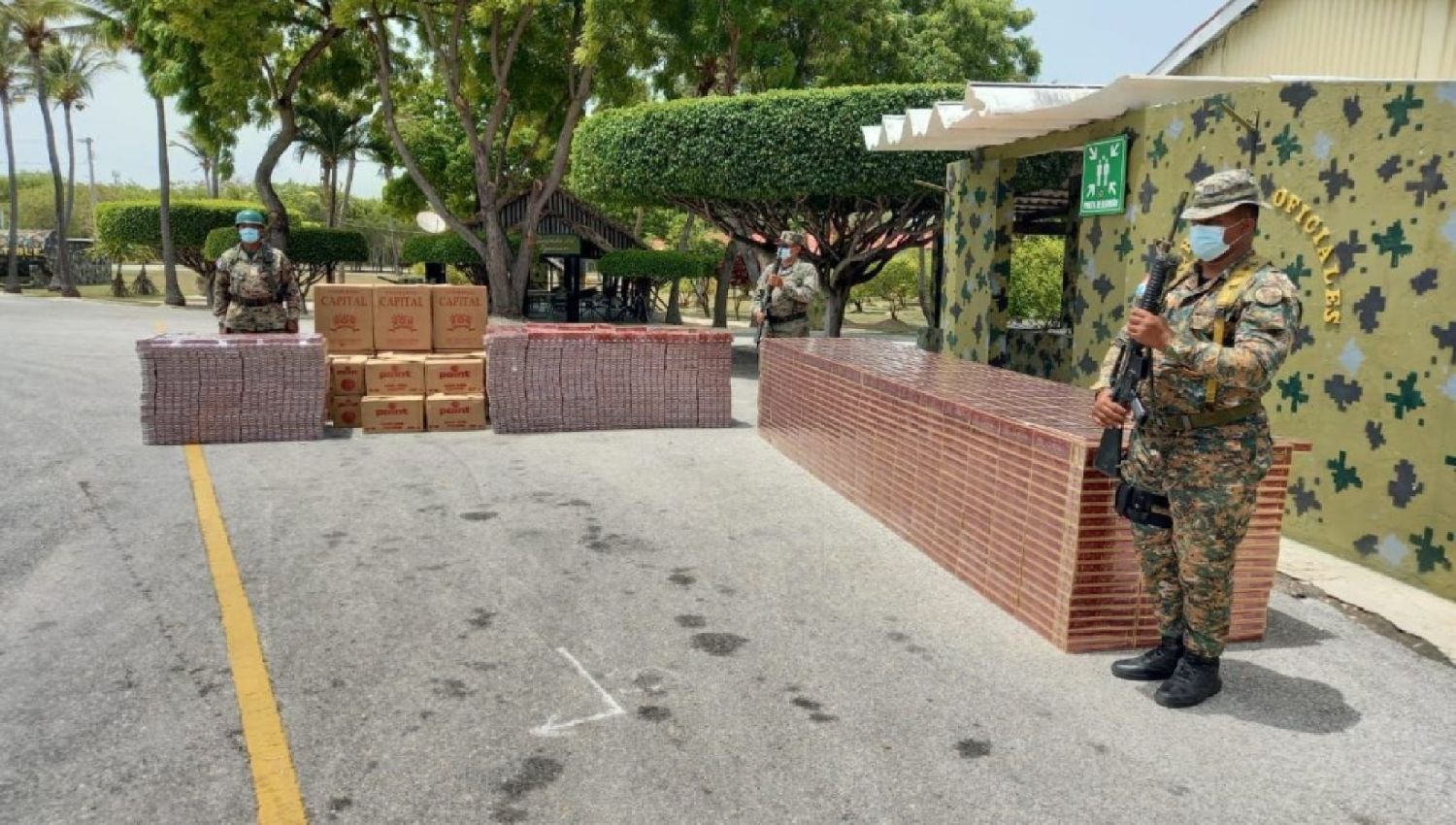 Ejército incauta varios cargamentos de cigarrillo en Pedernales y Neiba 2 Ejército incauta varios cargamentos de cigarrillo en Pedernales y Neiba