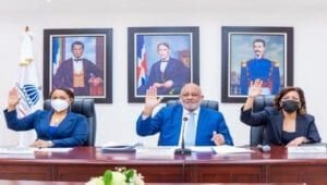 Consejo de Educación aprueba 211 libros de texto