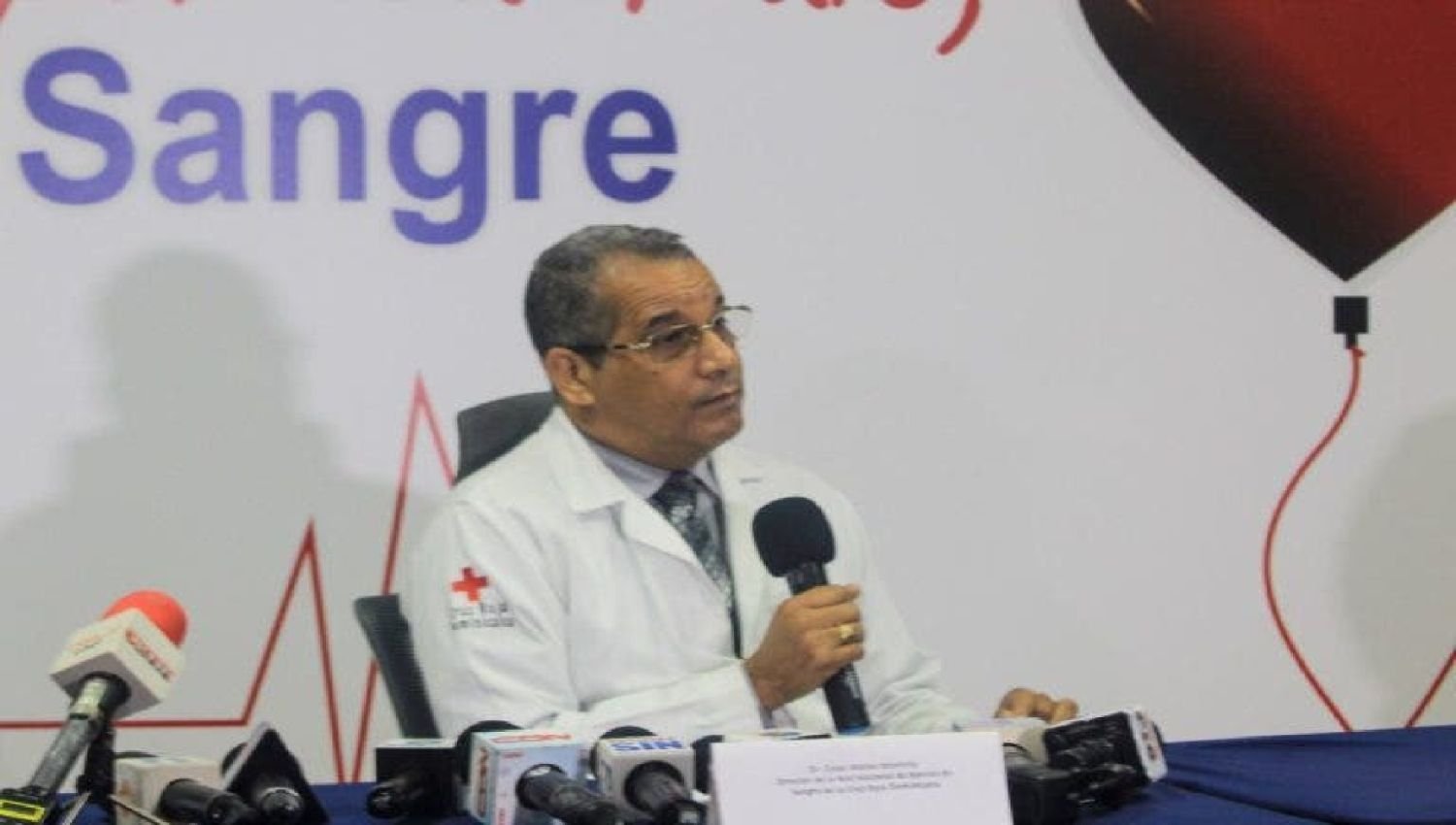 Cruz Roja lanza campaña “Hazlo por tu País, dona sangre” 2 Cruz Roja lanza campaña “Hazlo por tu País, dona sangre”