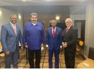 Diputados dominicanos se reúnen con Nicolás Maduro en Caracas