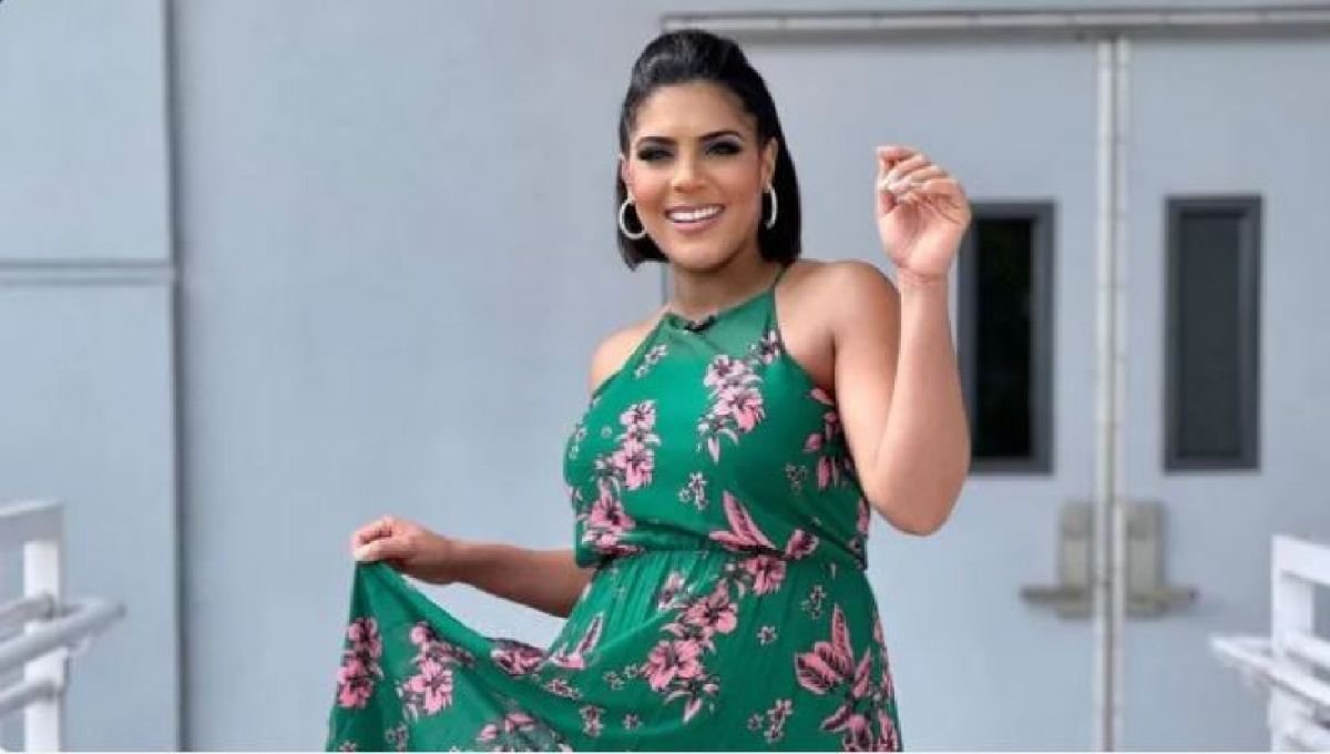 Francisca deja al descubierto su barriga en recta final de embarazo