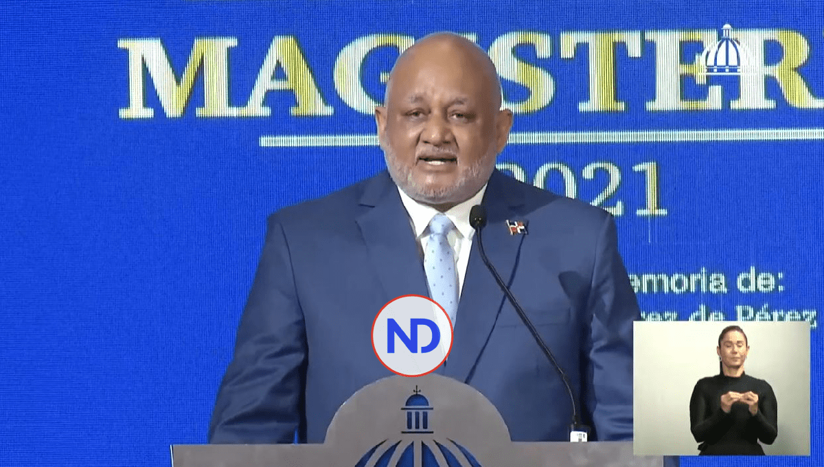 Educación y ADP firman acuerdo que incluye viviendas, aumentos y nivelaciones salariales