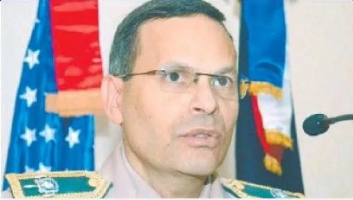 Nombran al general Frank Mauricio Cabrera nuevo director del Cesfront