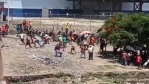 Cientos haitianos protestaron porque la RD cerró mercado de Dajabón