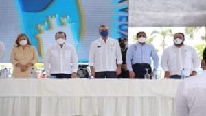 Presidente Abinader inaugura planta tratamiento de aguas e inicia puente