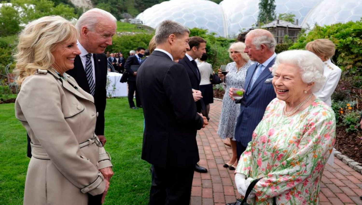 Isabel II recibe con una sonrisa a los Biden, el nuevo aire de la Casa Blanca 2 Isabel II recibe con una sonrisa a los Biden, el nuevo aire de la Casa Blanca