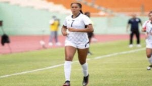 Futbolista dominicana Mía Asenjo es electa Jugadora del Año de la Florida