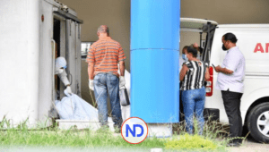 Morgue de covid sigue a la vista de usuarios del Hospital Luis E. Aybar