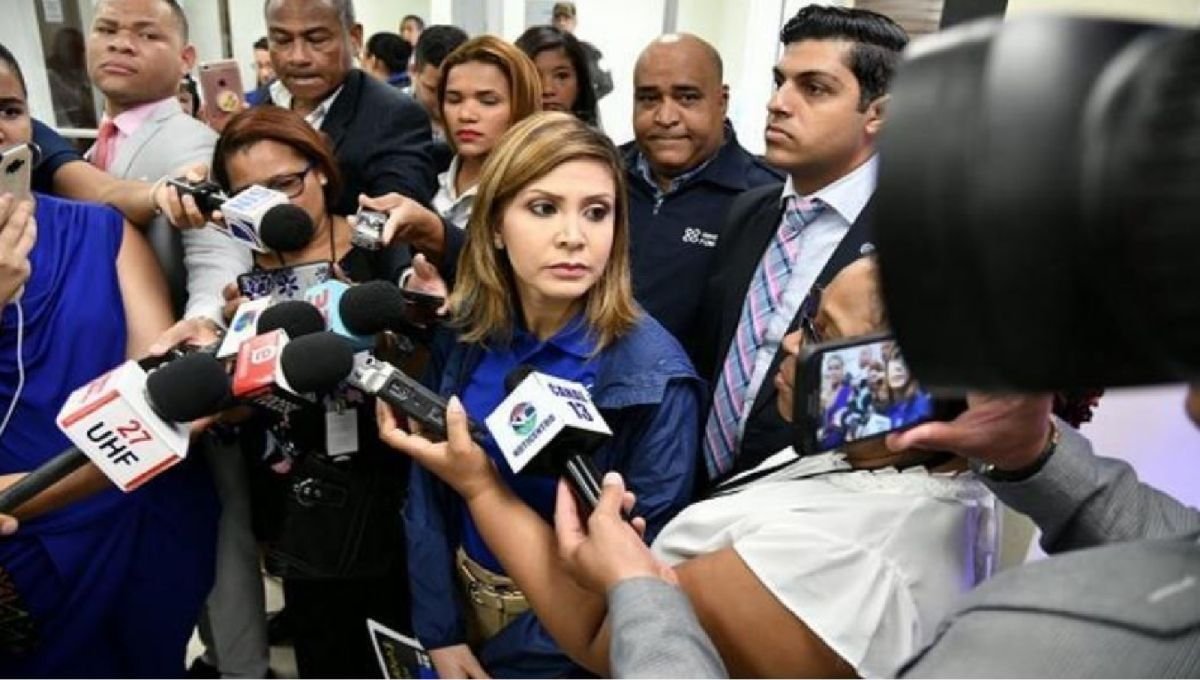 Fiscal DN denuncia pretenden incluir a su esposo en investigación para dañarla