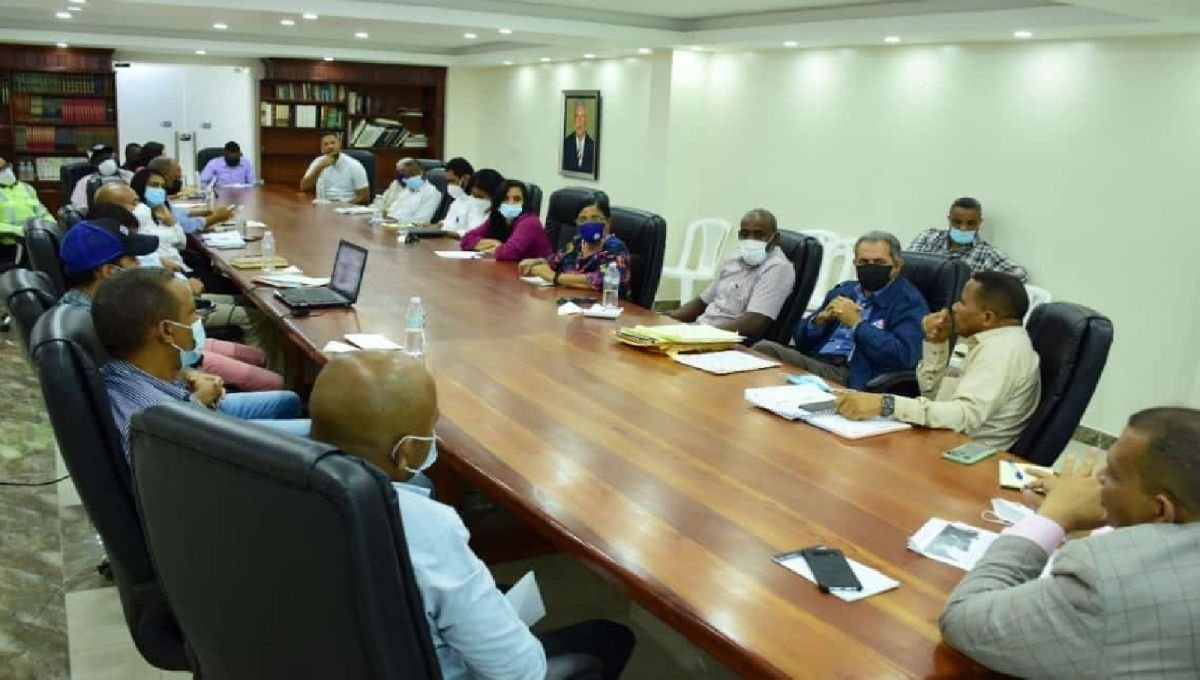 Alcaldía SDN multará a quien tire basura en la vía pública