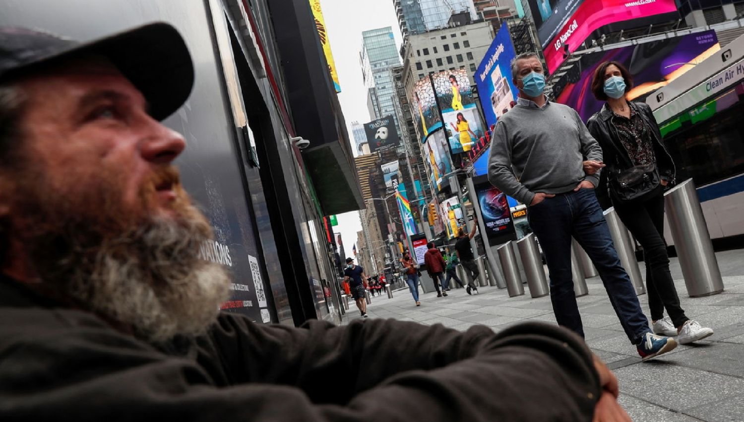 Jóvenes indigentes de Nueva York recibirán más de mil dólares al mes