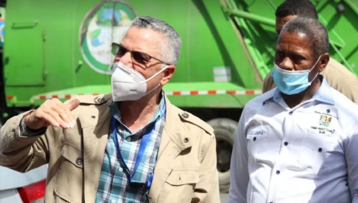 Manuel Jiménez da plazo a empresa de recogida de basura para que se retire de SDE