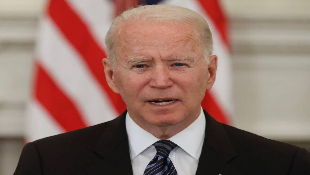 Biden promete estar en contacto con familiares de víctimas del derrumbe