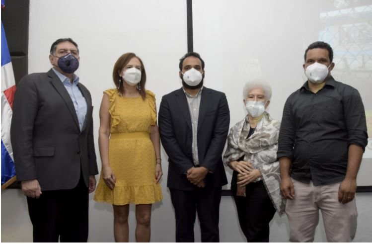 CULTURA 11 Clausuran exposición de Giudicelli con propuesta para restaurar sus murales