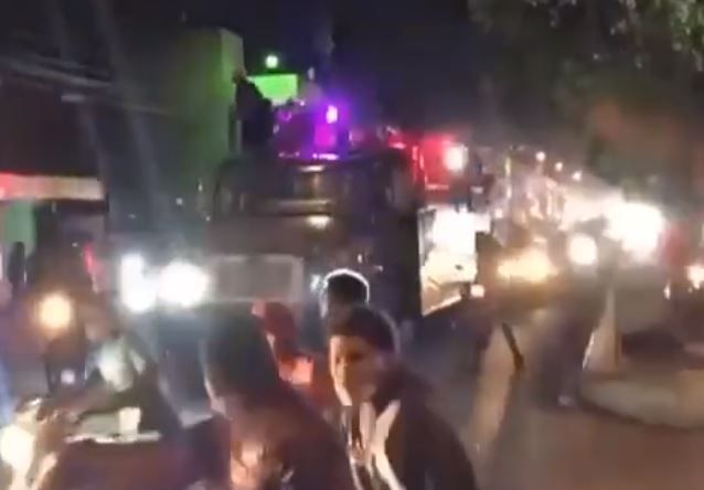 DJ ADONI TETEO Fiscalía cita a Dj Adoni por multitudinario "teteo móvil" en SFM