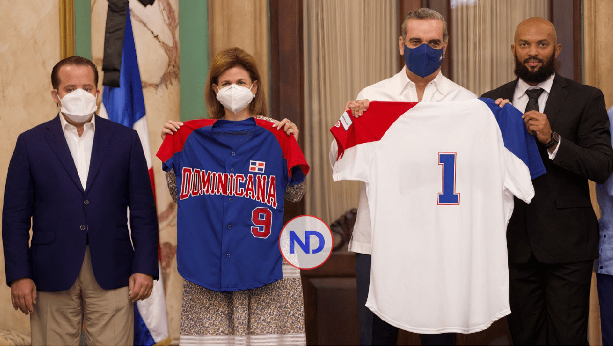 Abinader recibe al equipo nacional de béisbol que irá a Juegos Olímpicos Tokio 2020