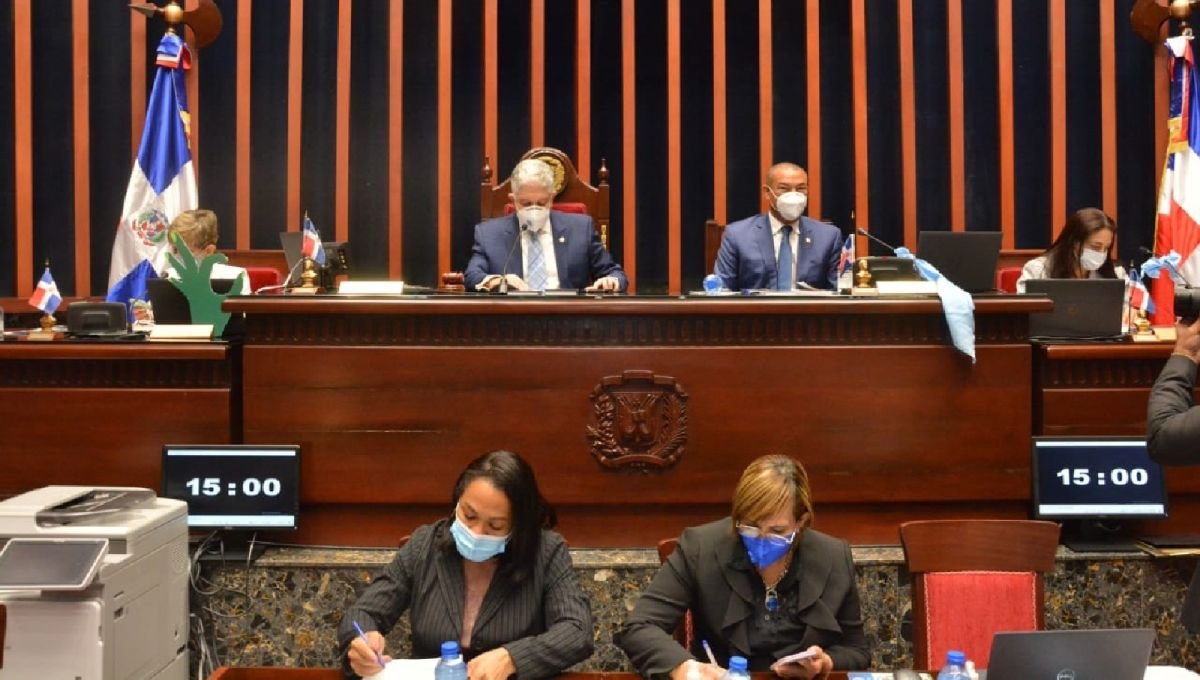 Senado aprueba préstamo US$70 MM para «mejoras» en educación de RD 2 Senado aprueba préstamo US$70 MM para «mejoras» en educación de RD