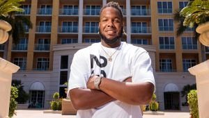 Michael Jordan recluta a Vladimir Guerrero Jr., para su marca de ropa