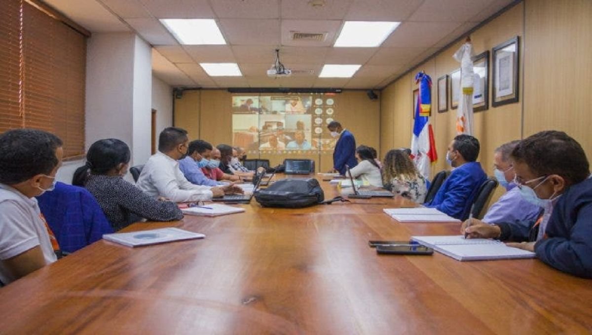 Edesur activa su plan de contingencia ante aviso por potencial tormenta