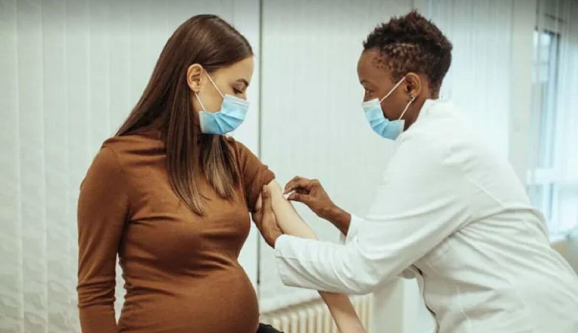 Las embarazadas toleran bien la vacuna contra la Covid-19