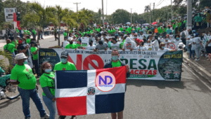 Realizan multitudinaria marcha en rechazo a presa en Las Placetas