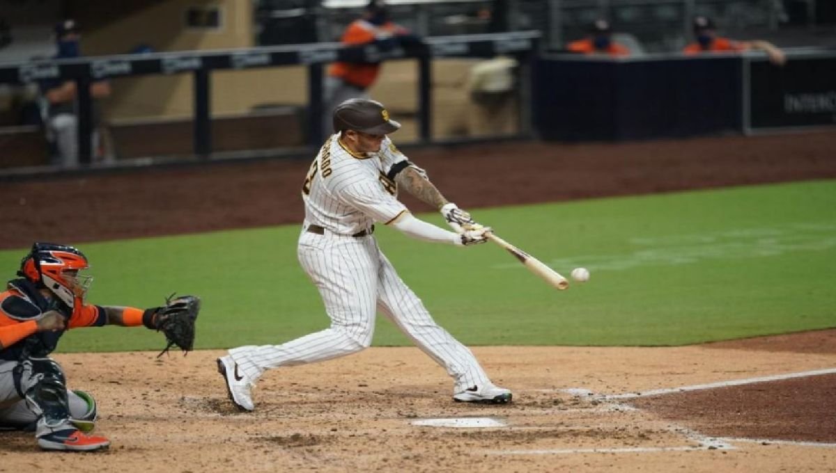 Manny Machado impulsa carrera ganadora de los Padres
