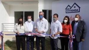 Entregan proyecto Mi Vivienda Colinas del Arroyo II en Santo Domingo Norte