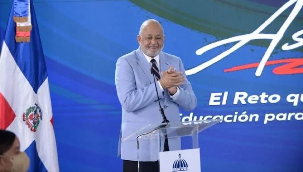 Gobierno da por concluido año escolar y prepara vuelta a la presencialidad