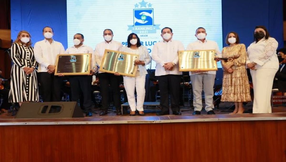 SNS entrega premios a mejor desempeño hospitalario