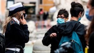 Endurece restricciones en Sicilia ante un aumento covid-19