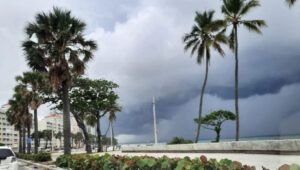 Meteorología prevé pocas lluvias para hoy; se forma la depresión tropical 10