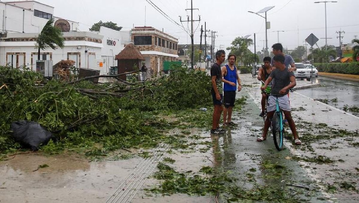 Inundaciones en Tennessee dejan al menos 15 muertos