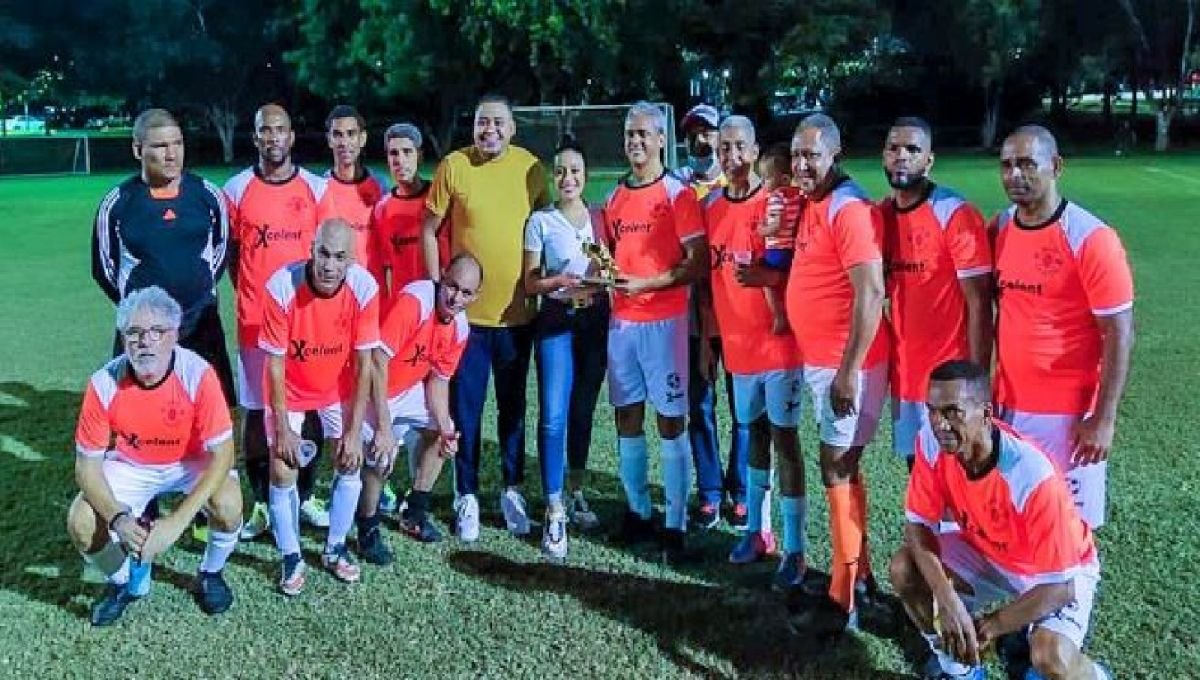 Santiago se corona campeón del Clásico de Veteranos de Fútbol