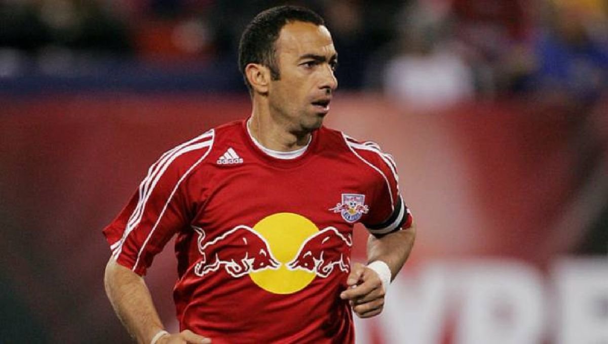 Excampeón de la Copa del Mundo Youri Djorkaeff enseñará a niños dominicanos