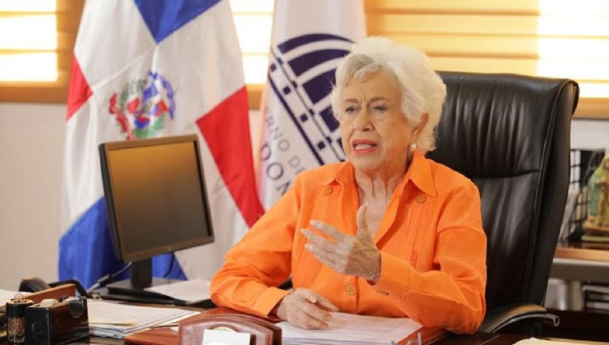 Directora de Ética Gubernamental investigará denuncias en el MESCYT 2 Directora de Ética Gubernamental investigará denuncias en el MESCYT