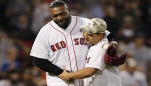 Wander Franco pega triple y doble; extiende racha a 41 juegos