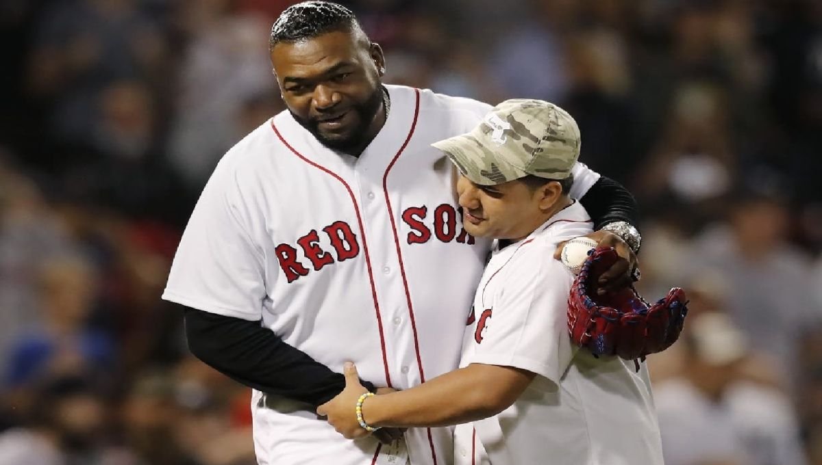 Wander Franco pega triple y doble; extiende racha a 41 juegos