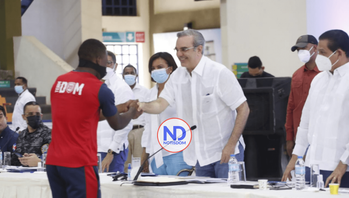 Presidente Abinader anuncia reparación masiva de 1,000 viviendas en Monte Plata
