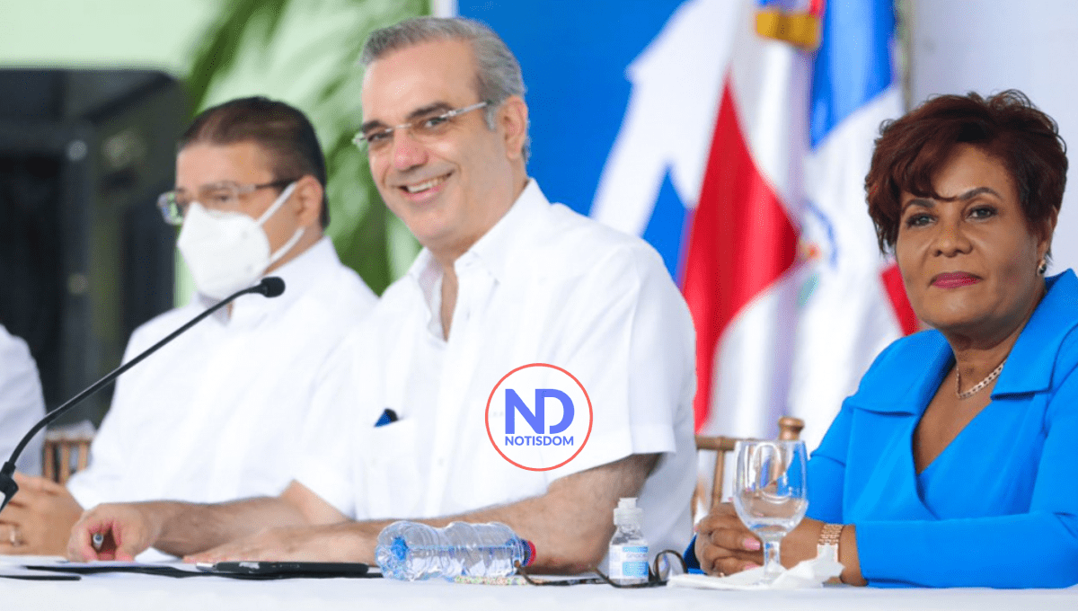 Abinader construirá escuela para niños especiales y Hospital Materno Infantil en SDO