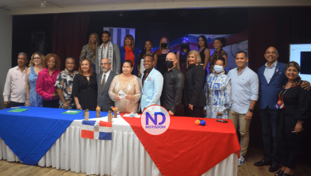 FOTOS ND 2021 09 08T104636.202 Anuncian en NY segunda edición de "Quisqueya Es Moda", con afamados diseñadores criollos