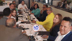 Director de Aduanas se reúne con embarcadores dominicanos en NY