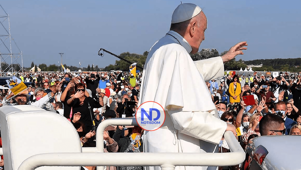 Con un baño de multitudes, el Papa finaliza viaje a Eslovaquia