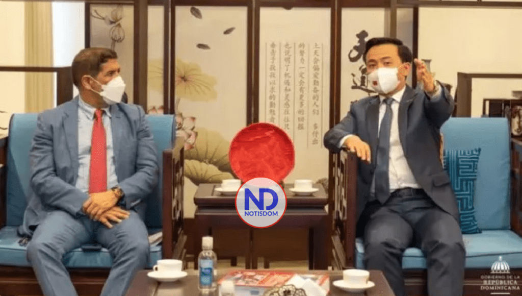 FOTOS ND 2021 09 15T142522.613 China dona a RD 100 mil dólares para enfrentar la fiebre porcina