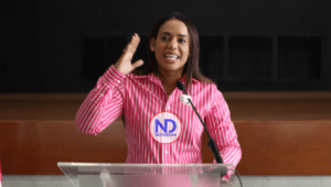 Betty Gerónimo insta a niños y jóvenes a estudiar; valora los Centros Tecnológicos Comunitarios