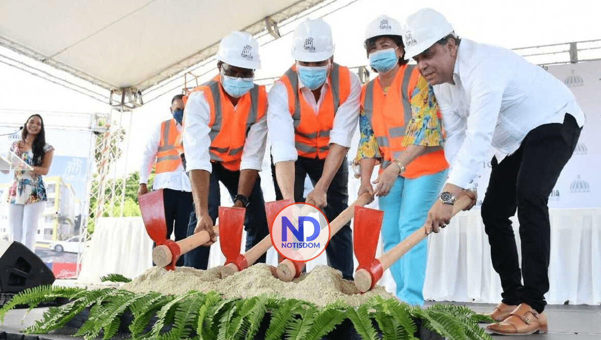 Gobierno inicia trabajos del Plan Nacional de Vivienda Familia Feliz para docentes en Peravia