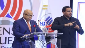 Pacheco resalta rol de partidos para gobernabilidad efectiva